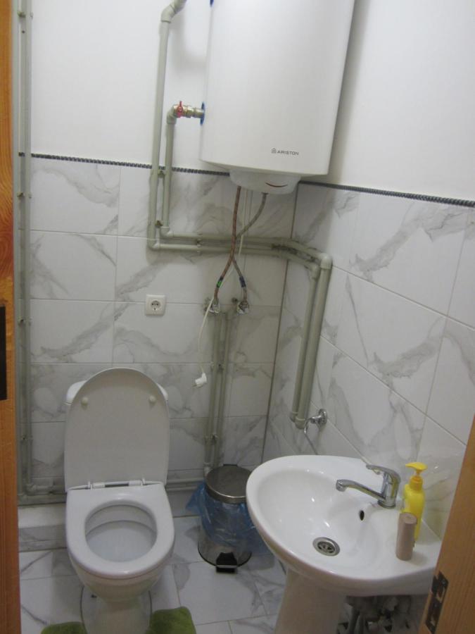 Базилік Hotel ยาเรมชา ภายนอก รูปภาพ