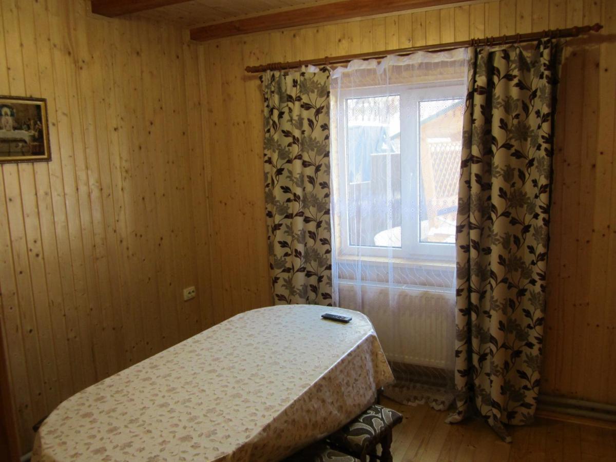 Базилік Hotel ยาเรมชา ภายนอก รูปภาพ