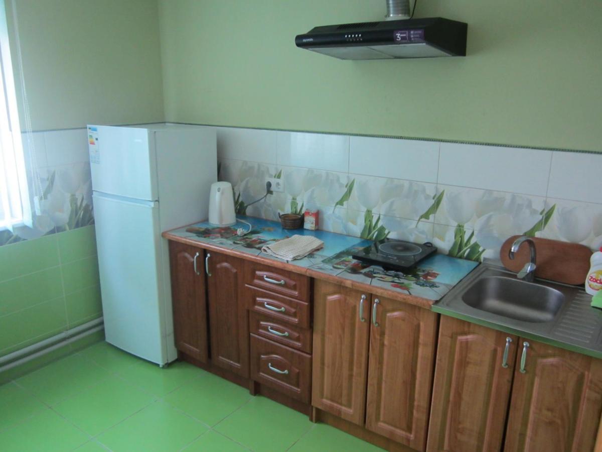 Базилік Hotel ยาเรมชา ภายนอก รูปภาพ