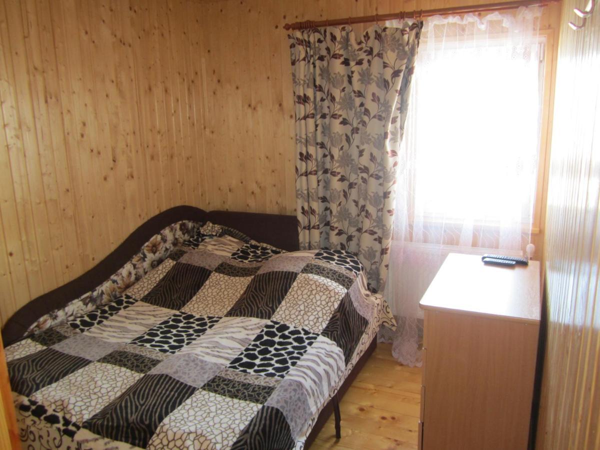 Базилік Hotel ยาเรมชา ภายนอก รูปภาพ