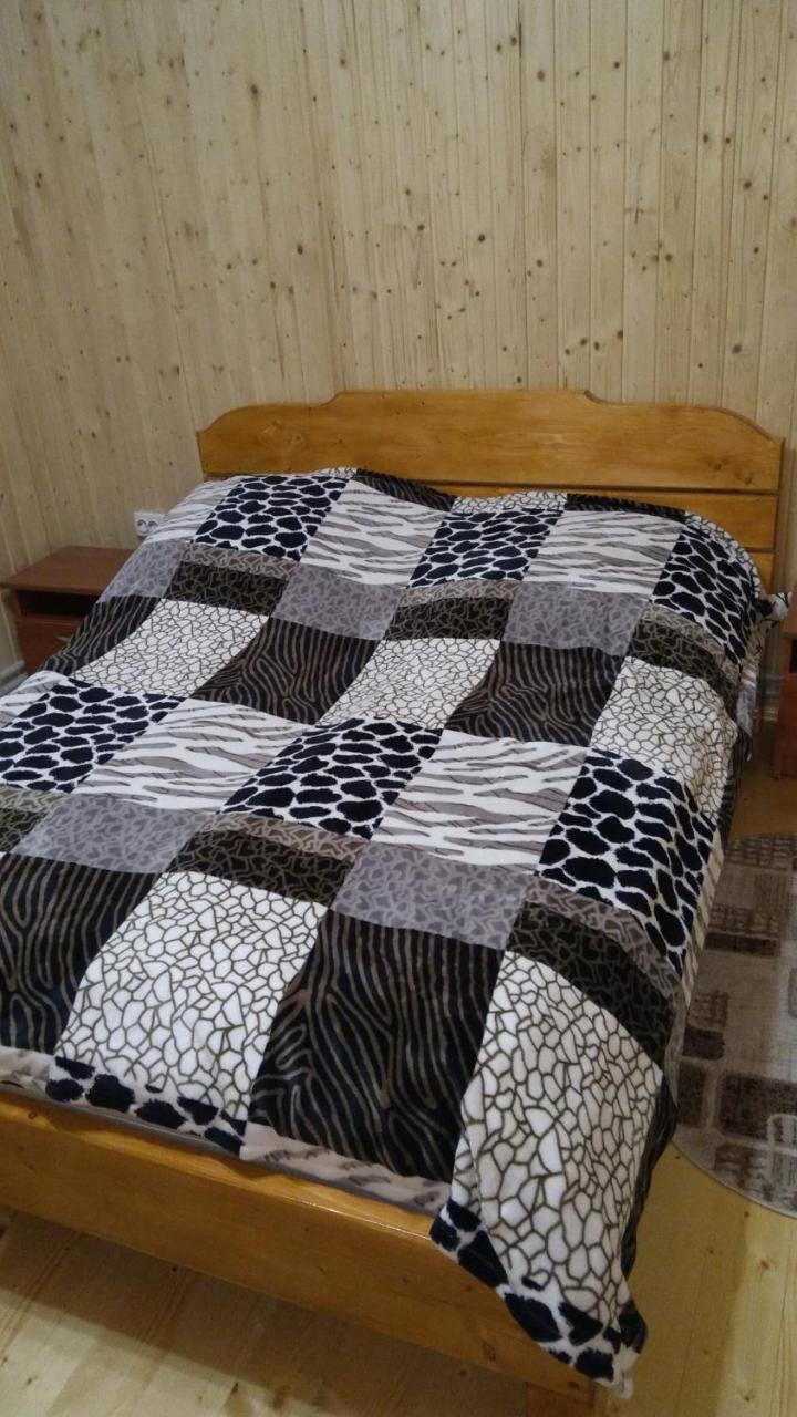 Базилік Hotel ยาเรมชา ภายนอก รูปภาพ